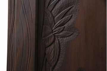中古　軽井沢彫　衣装盆付き　菖蒲の彫刻が美しい和箪笥(衣装タンス、チェスト、着物箪笥、収納箪笥、整理箪笥)(R-050398)