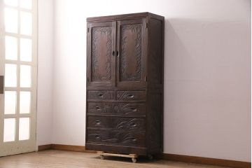 中古　軽井沢彫　衣装盆付き　菖蒲の彫刻が美しい和箪笥(衣装タンス、チェスト、着物箪笥、収納箪笥、整理箪笥)(R-050398)