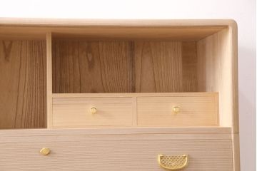 中古　国産　気品あふれる佇まいが魅力の総桐箪笥(並厚、桐たんす)(衣装箪笥、和タンス、引き出し、桐たんす)(R-050400)