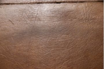 フランスアンティーク　高級品!　チーク材　真鍮の装飾が目を惹くレザートップテーブル(ワークデスク、在宅ワーク、在宅用)(R-050401)