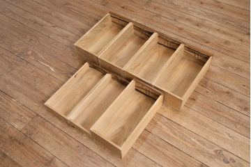 和製アンティーク　上手物!堂々とした存在感を放つ、珍しい五尺サイズの水屋箪笥(収納棚、戸棚、重ね箪笥、食器棚)(R-050403)