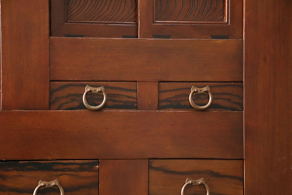 和製アンティーク　上手物!堂々とした存在感を放つ、珍しい五尺サイズの水屋箪笥・上段(サイドボード、収納棚、戸棚、重ね箪笥)(R-050404)