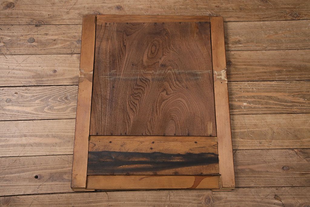 和製アンティーク　上手物!堂々とした存在感を放つ、珍しい五尺サイズの水屋箪笥・下段(サイドボード、収納棚、戸棚、重ね箪笥)(R-050405)