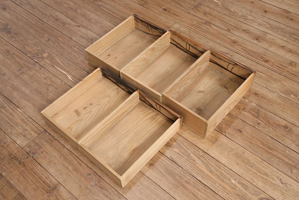 和製アンティーク　上手物!堂々とした存在感を放つ、珍しい五尺サイズの水屋箪笥・下段(サイドボード、収納棚、戸棚、重ね箪笥)(R-050405)