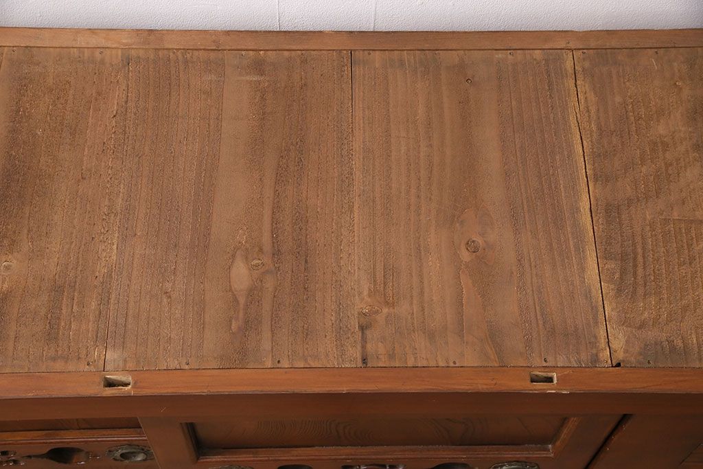 和製アンティーク　上手物!堂々とした存在感を放つ、珍しい五尺サイズの水屋箪笥・下段(サイドボード、収納棚、戸棚、重ね箪笥)(R-050405)