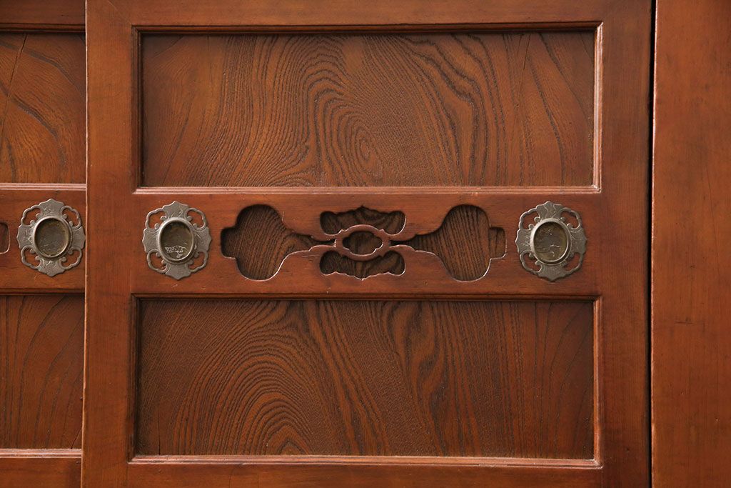 和製アンティーク　上手物!堂々とした存在感を放つ、珍しい五尺サイズの水屋箪笥・下段(サイドボード、収納棚、戸棚、重ね箪笥)(R-050405)