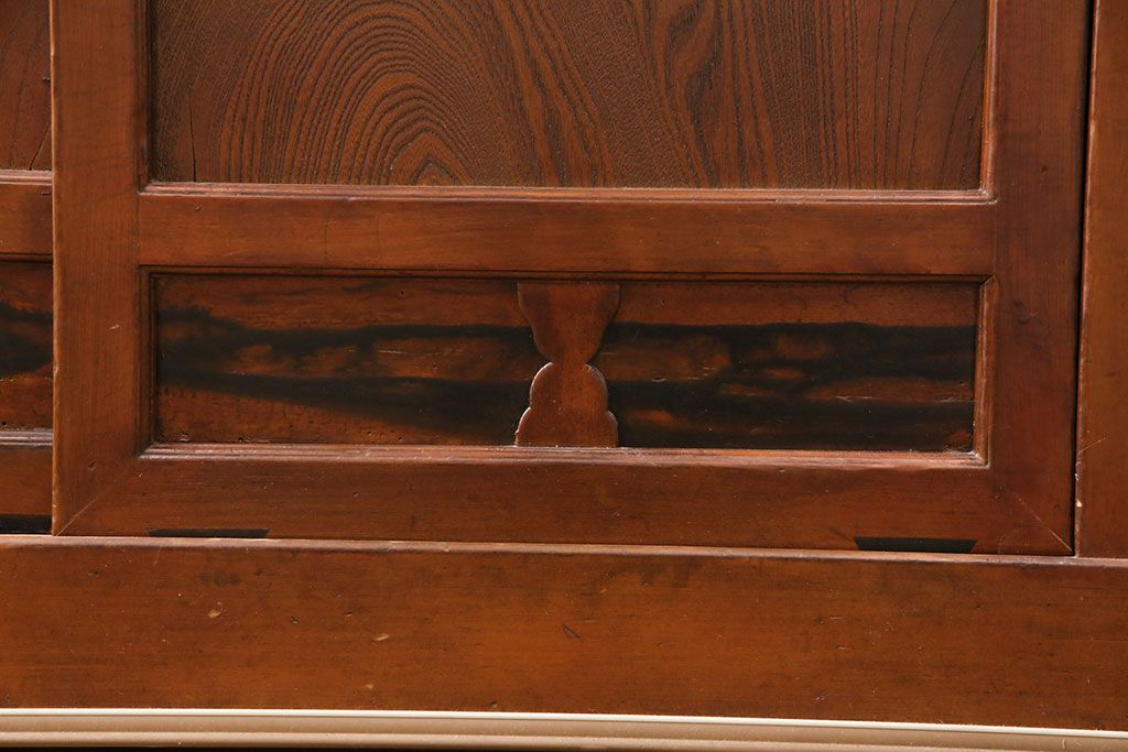 和製アンティーク　上手物!堂々とした存在感を放つ、珍しい五尺サイズの水屋箪笥・下段(サイドボード、収納棚、戸棚、重ね箪笥)(R-050405)