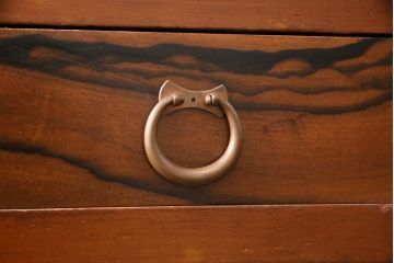 和製アンティーク　上手物!堂々とした存在感を放つ、珍しい五尺サイズの水屋箪笥・下段(サイドボード、収納棚、戸棚、重ね箪笥)(R-050405)