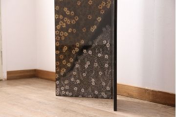中古　美品　民芸家具　木曽塗り　3種の花の図柄が空間を彩る衝立(つい立て、パーテーション)(R-050410)