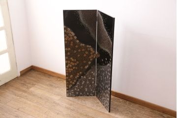 中古　美品　民芸家具　木曽塗り　3種の花の図柄が空間を彩る衝立(つい立て、パーテーション)(R-050410)