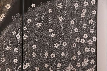 中古　美品　民芸家具　木曽塗り　3種の花の図柄が空間を彩る衝立(つい立て、パーテーション)(R-050410)