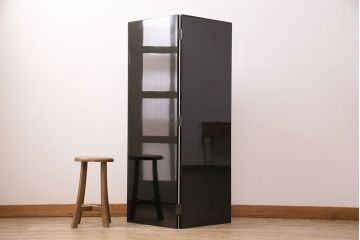 中古　美品　民芸家具　木曽塗り　3種の花の図柄が空間を彩る衝立(つい立て、パーテーション)(R-050410)