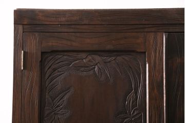 中古　軽井沢彫　菖蒲の彫刻が美しいワードローブ(洋服タンス、和箪笥)(R-050417)