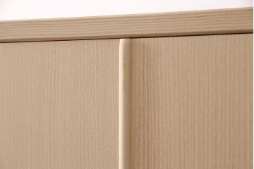 中古　伝統工芸　淡い色味の引手が上品さを引き立てる高級な加茂総桐箪笥(総桐たんす、和タンス、衣装箪笥、柾目、胴厚)(定価約90万円)(R-050420)