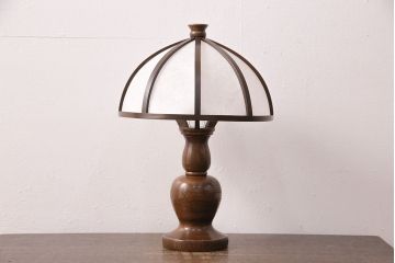中古　たくみ工芸　ケヤキ・栗材　モダンな佇まいが魅力の丸傘電気スタンド(デスクスタンド、置き型照明、卓上照明)(R-050421)