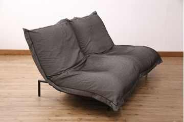 中古　ligne roset(リーン・ロゼ)　ゆったりとした雰囲気づくりにぴったりのCALIN(カラン)ソファ(リーンロゼ、2人掛け)(R-050431)