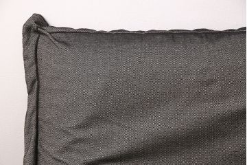 中古　ligne roset(リーン・ロゼ)　ゆったりとした雰囲気づくりにぴったりのCALIN(カラン)ソファ(リーンロゼ、2人掛け)(R-050431)