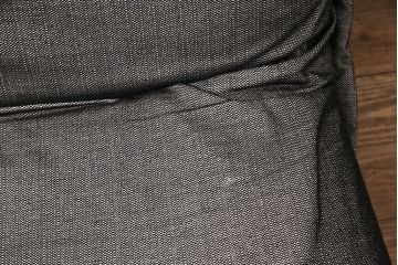 中古　ligne roset(リーン・ロゼ)　ゆったりとした雰囲気づくりにぴったりのCALIN(カラン)ソファ(リーンロゼ、2人掛け)(R-050431)