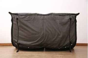 中古　ligne roset(リーン・ロゼ)　ゆったりとした雰囲気づくりにぴったりのCALIN(カラン)ソファ(リーンロゼ、2人掛け)(R-050431)
