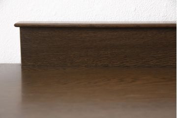 和製ヴィンテージ　神戸洋家具　クラシカルな雰囲気漂うキャビネット(サイドボード、ブックケース、収納棚、ビンテージ)(R-050433)