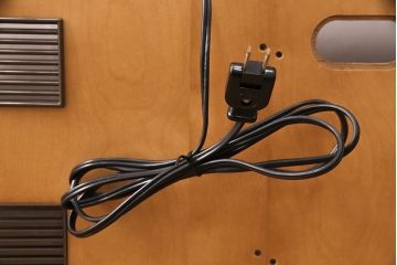 中古　横浜クラシック家具　ダニエル(Daniel)　仕切り付きの引き出しが便利!特注品のテレビ台(ローボード、収納棚、キャビネット、リビングボード、テレビボード)(定価約70万円)(R-050434)