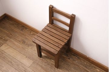 和製アンティーク　素朴でやさしい木のぬくもりが魅力的な木製チェア(椅子、板座チェア、スクールチェア)(R-050437)