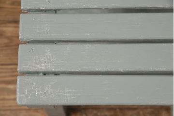 和製アンティーク　ペイントカラーが可愛らしいレトロな木製チェア(椅子、板座チェア、スクールチェア、キッズチェア)(R-050438)