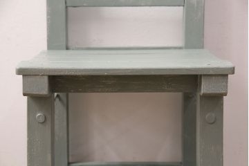 和製アンティーク　ペイントカラーが可愛らしいレトロな木製チェア(椅子、板座チェア、スクールチェア、キッズチェア)(R-050438)