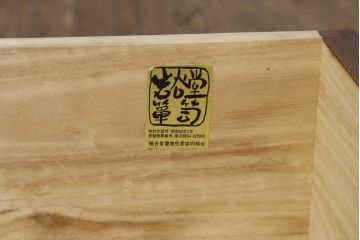 中古　伝統民芸家具　岩谷堂箪笥　欅材の動きのある杢目が味わい深い収納箪笥(サイドボード、チェスト、和たんす、整理箪笥)(R-050442)