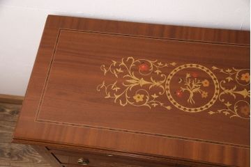 中古　高級品!　イタリア輸入家具　象嵌入りの高級感漂うチェスト(引き出し)(定価約90万円)(R-050444)