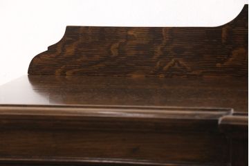 イギリスアンティーク　高級品!　オーク材　凝った作りがお洒落なステンドガラス入りのビューローキャビネット(サイドボード、飾り棚、収納棚)(R-050445)