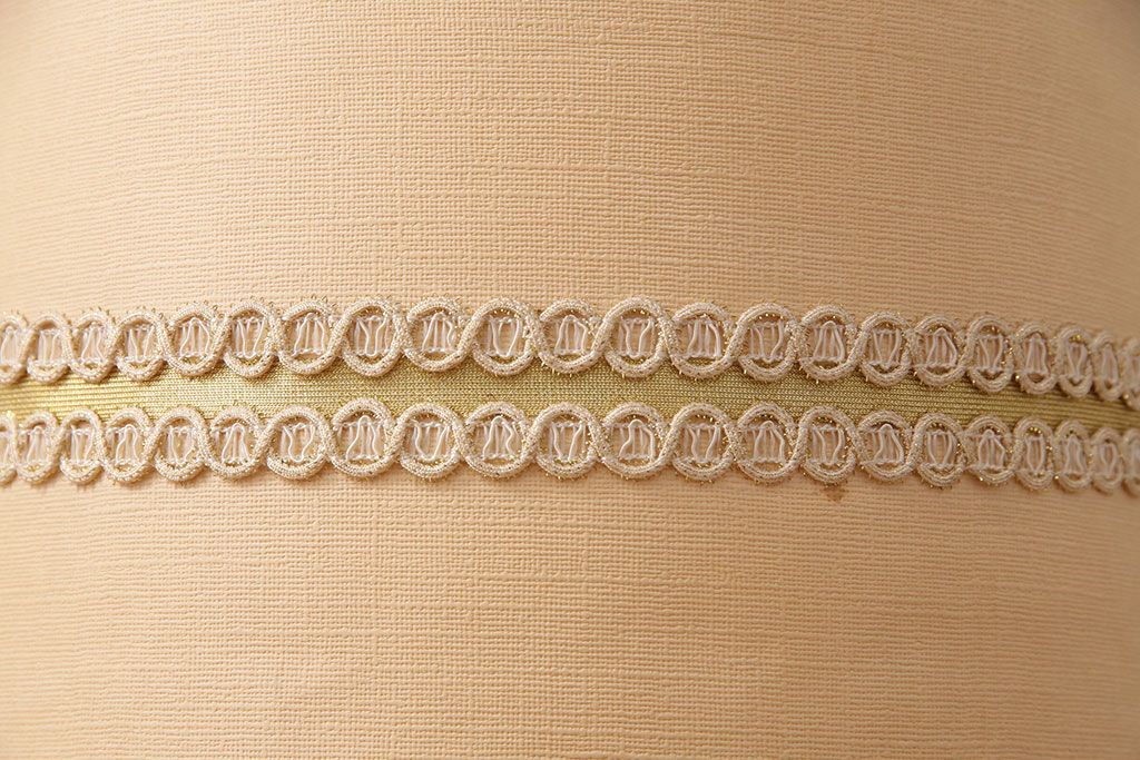 中古　イタリア製　genuine alabaster(ジェニュインアラバスター)　高級品!手彫りの大理石が魅惑的なフロアスタンド照明(テーブルスタンド)(R-050450)