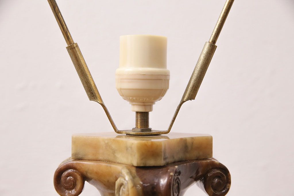 中古　イタリア製　genuine alabaster(ジェニュインアラバスター)　高級品!手彫りの大理石が魅惑的なフロアスタンド照明(テーブルスタンド)(R-050450)