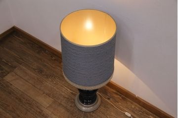中古　イタリア製　輸入照明　落ち着きのある大人の空間を演出してくれるスタンドライト(テーブルスタンド、フロアスタンド)(R-050451)