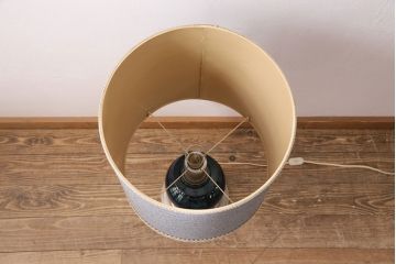中古　イタリア製　輸入照明　落ち着きのある大人の空間を演出してくれるスタンドライト(テーブルスタンド、フロアスタンド)(R-050451)