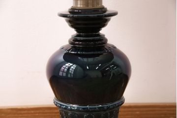 中古　イタリア製　輸入照明　落ち着きのある大人の空間を演出してくれるスタンドライト(テーブルスタンド、フロアスタンド)(R-050451)