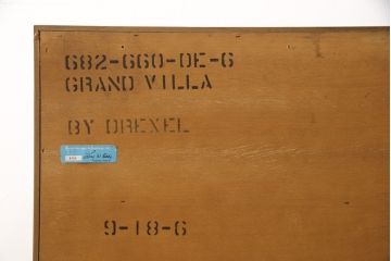 中古　DREXEL HERITAGE(ドレクセルヘリテイジ)　Grand Villa(グランドヴィラ)　クラシカルな佇まいが魅力のチェスト(引き出し、サイドチェスト)(R-050456)
