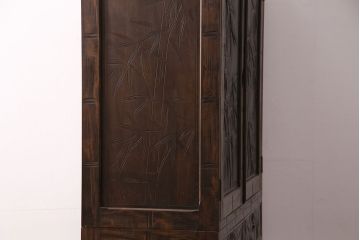 中古　伝統工芸　軽井沢彫り　竹の彫刻が見事な衣装盆付きの重ね箪笥(和タンス、着物箪笥、衣装箪笥)(R-050464)