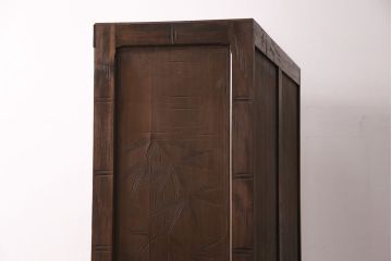 中古　伝統工芸　軽井沢彫り　竹の彫刻が見事な衣装盆付きの重ね箪笥(和タンス、着物箪笥、衣装箪笥)(R-050464)