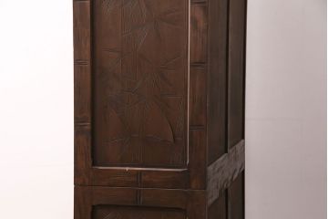 中古　伝統工芸　軽井沢彫り　竹の彫刻が見事な衣装盆付きの重ね箪笥(和タンス、着物箪笥、衣装箪笥)(R-050464)