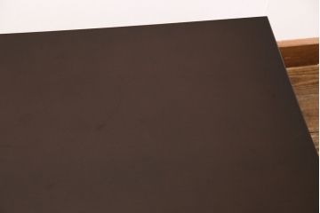 中古　美品　Cassinaixc.(カッシーナイクスシー)　ZELDA(ゼルダ)　無駄のないスタイリッシュさが気品を漂わせるローテーブル(センターテーブル、カフェテーブル)(定価約19万円)(R-050465)
