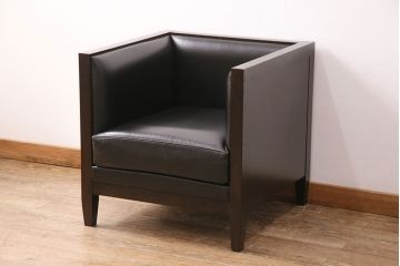 中古　美品　Cassinaixc.(カッシーナイクスシー)　INWOOD　木とレザーの組み合わせがお洒落なインウッドソファ(1人掛け)(R-050468)