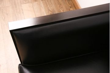 中古　美品　Cassinaixc.(カッシーナイクスシー)　INWOOD　木とレザーの組み合わせがお洒落なインウッドソファ(1人掛け)(R-050468)