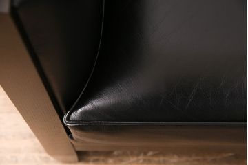 中古　美品　Cassinaixc.(カッシーナイクスシー)　INWOOD　木とレザーの組み合わせがお洒落なインウッドソファ(1人掛け)(R-050468)