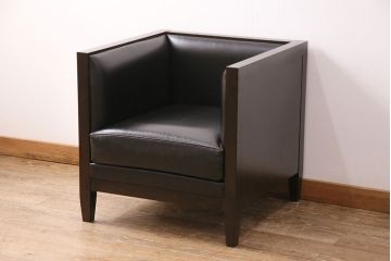中古　美品　Cassinaixc.(カッシーナイクスシー)　 INWOOD　木とレザーの組み合わせがお洒落なインウッドソファ(1人掛け)(R-050469)