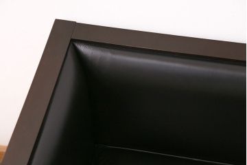 中古　美品　Cassinaixc.(カッシーナイクスシー)　 INWOOD　木とレザーの組み合わせがお洒落なインウッドソファ(1人掛け)(R-050469)