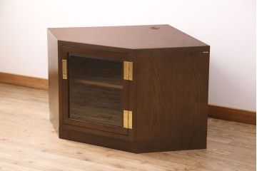 中古　美品　カリモク　domani(ドマーニ)　Morganton(モーガントン)　洗練された佇まいが魅力のコーナーテレビ台(サイドボード、リビングボード、収納棚、テレビボード)(定価約25万円)(R-050471)