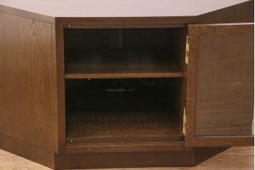 中古　美品　カリモク　domani(ドマーニ)　Morganton(モーガントン)　洗練された佇まいが魅力のコーナーテレビ台(サイドボード、リビングボード、収納棚、テレビボード)(定価約25万円)(R-050471)