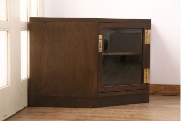 中古　美品　カリモク　domani(ドマーニ)　Morganton(モーガントン)　洗練された佇まいが魅力のコーナーテレビ台(サイドボード、リビングボード、収納棚、テレビボード)(定価約25万円)(R-050471)