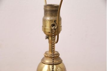 ヴィンテージ照明　高級輸入品　繊細なガラス細工が目を引く!ガーリーな空間づくりにおすすめのテーブルスタンド(テーブルライト、卓上照明、デスクスタンド、ビンテージ)(R-050480)